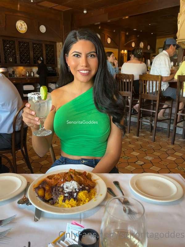Thanks for lunch 🥗😊🥂