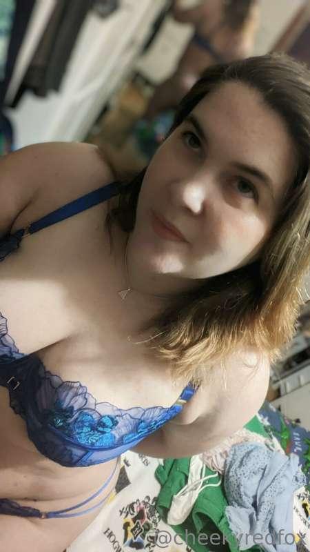 A touch of frost? I'm in love with this frosty blue lingerie..