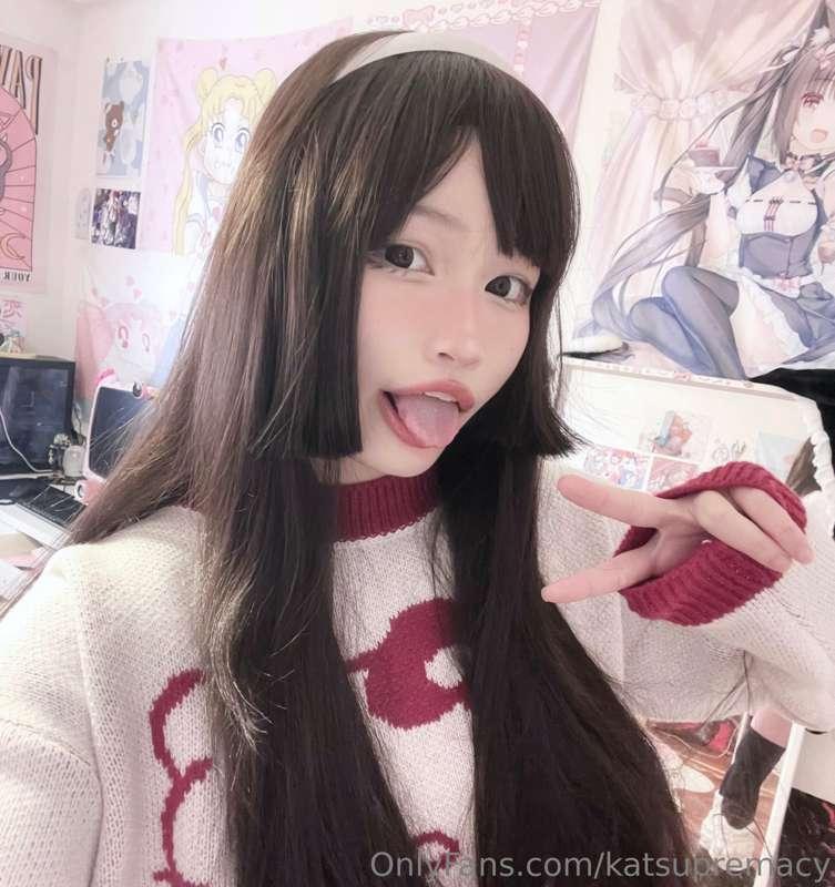 🌸 tongue out 🌸