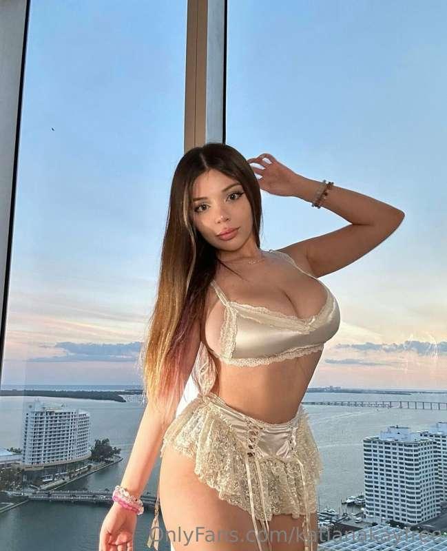 Drop a like if you're enjoying my new content, baby! ❤️