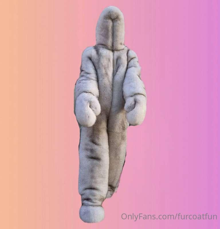 Daddy, can you buy me this double-sided fox fur suit? I woul..