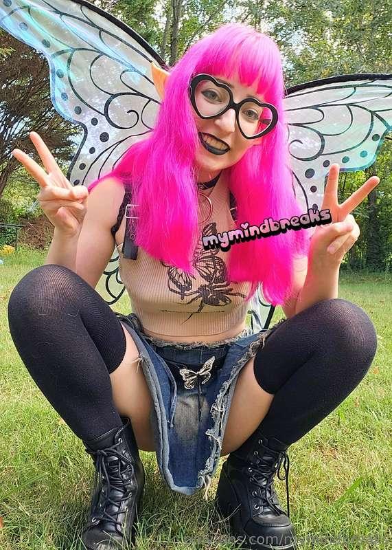 I'd loooooove to hear what you're gonna do to me :3