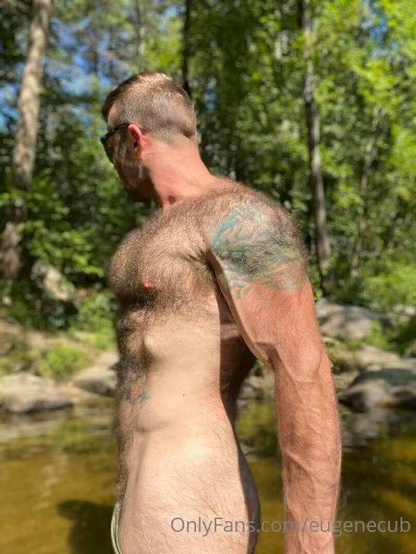 Go follow this hairy hunk of a man!!! Farmer John, who’s rea..