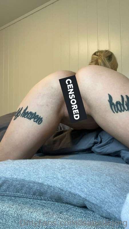 Let me sit on your face 😊