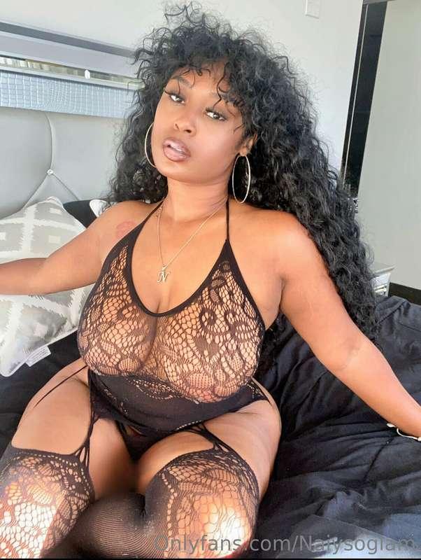 50% off @Naiysoglamvip until Monday 💕