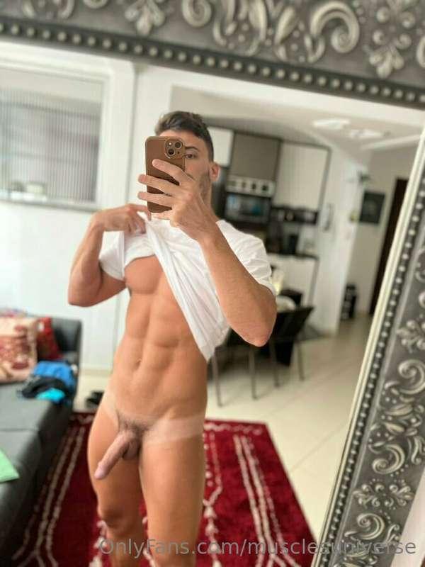 More pics from my italian/brasilian friend @boyfromthewoods...