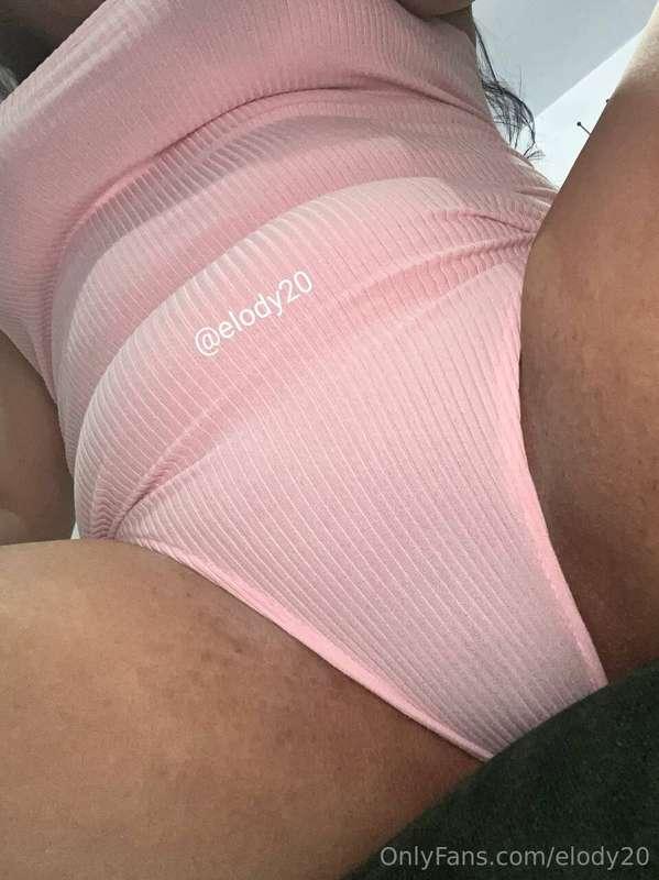 Jugamos 😈😈😈 escríbeme al DM 🔥
