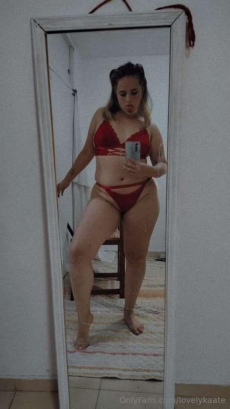Do u like me in red?
