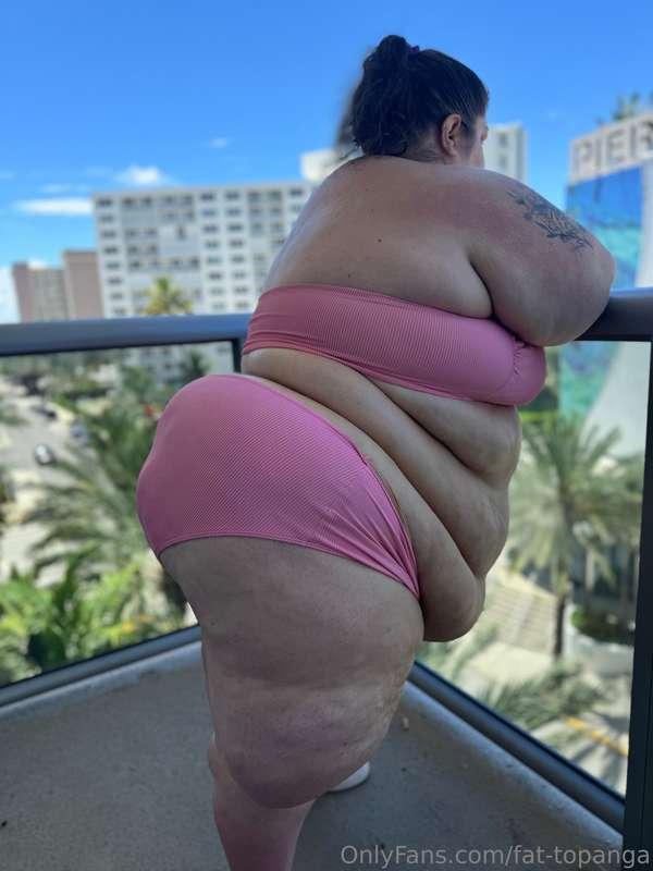 how’s it hanging? ☀️🌊👙