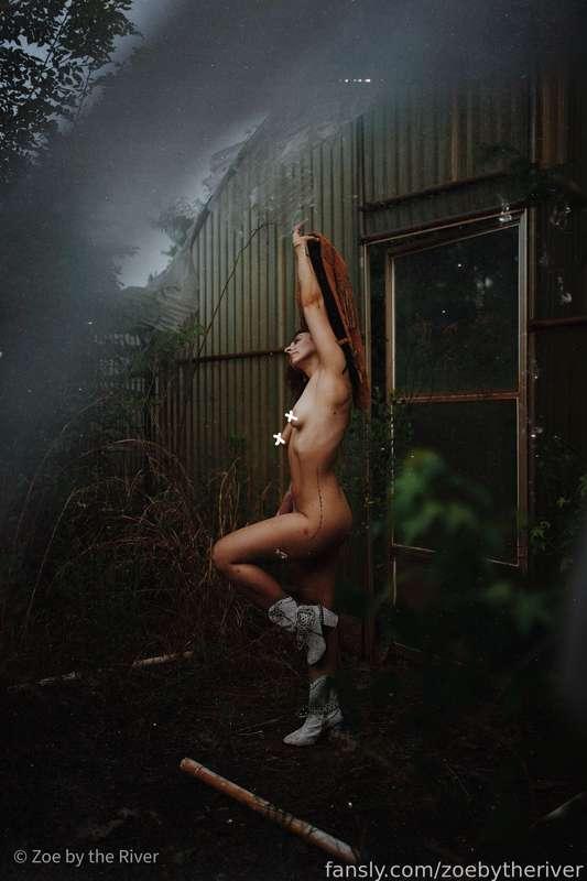 zoebytheriver image #4