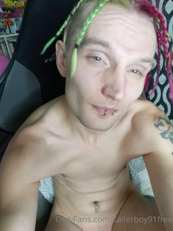 Trying To Get Back On My Free More🖤