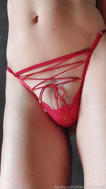 My gift comes wrapped in beautiful red panties ❤️

#fyp #femboy #trans #transgender #sissy #panties #clit