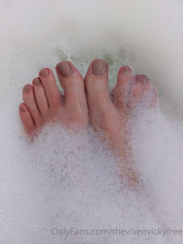 Would you scrub these toes?