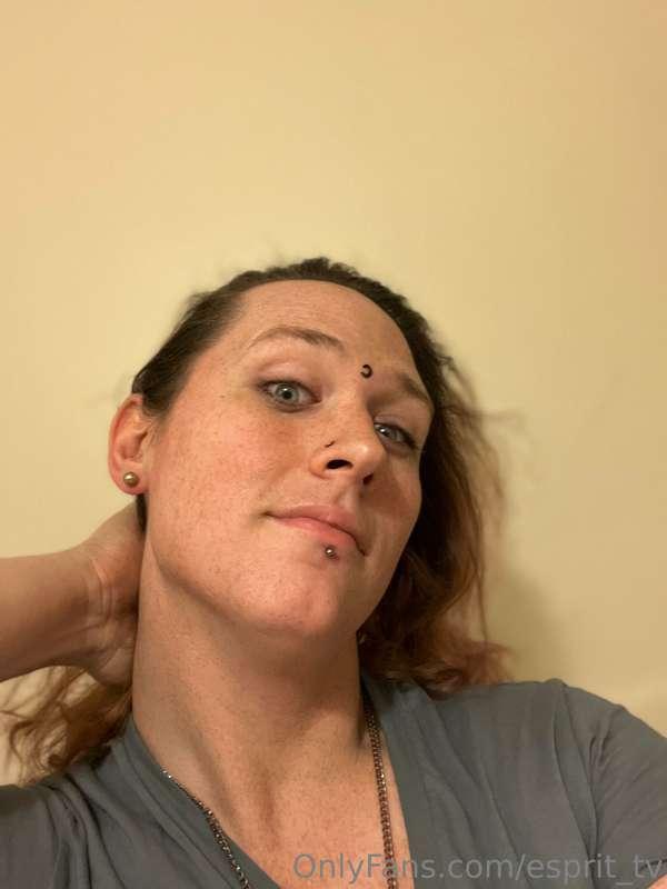 Feeling myself tonight. If three years ago me met me now, we..