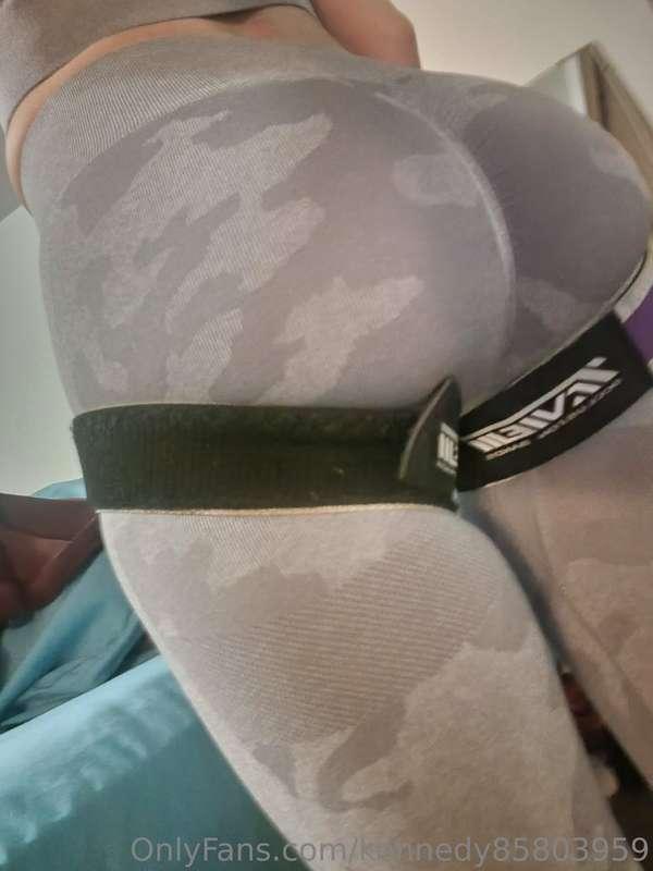 Peach booty