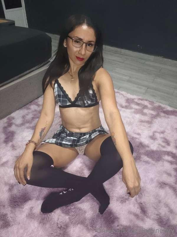 Wide open and ready for your attention... 💋🔥