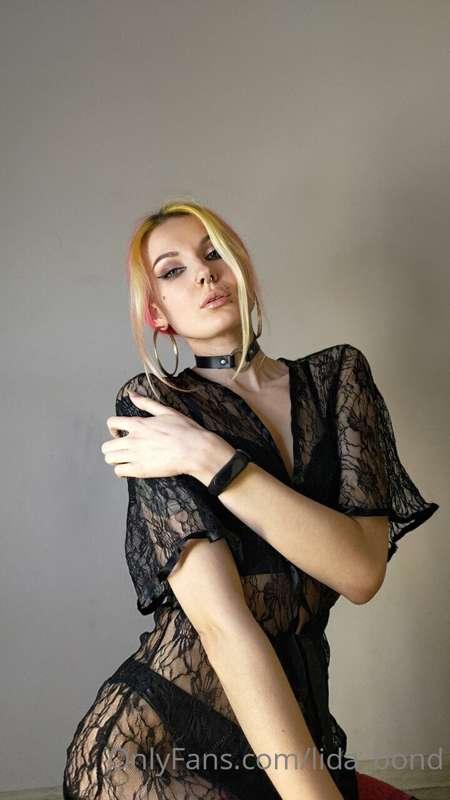 Awww I got new lingerie, tbh combo of lace and leather looks..