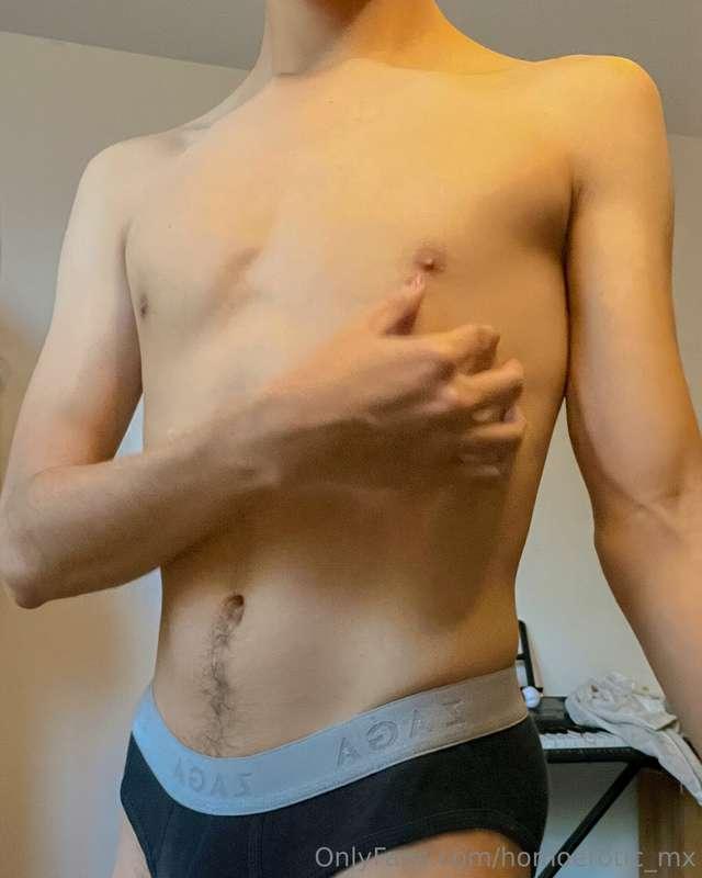 Do you wanna see something else? 👀

DM and I could show you ..