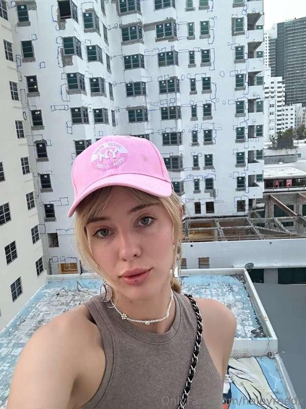 We're in miammmiii bitch 🥹🥰🍾🛥️ @danadearmond