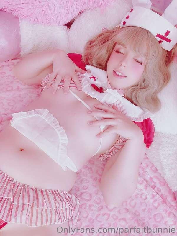 Bunnie hopes this is healing chu, dear patient~💘💕