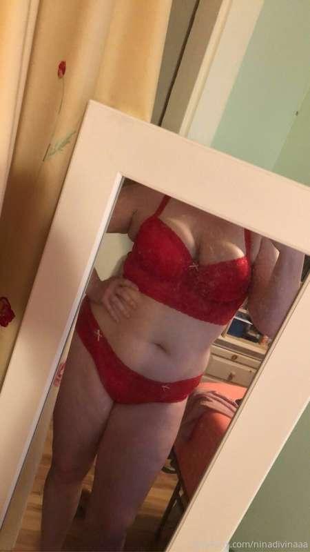 New set 😍😍 May just be taking it off soon for y’all 👀