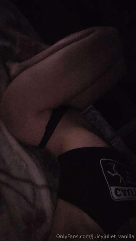 Where do you wanna cum? 💦