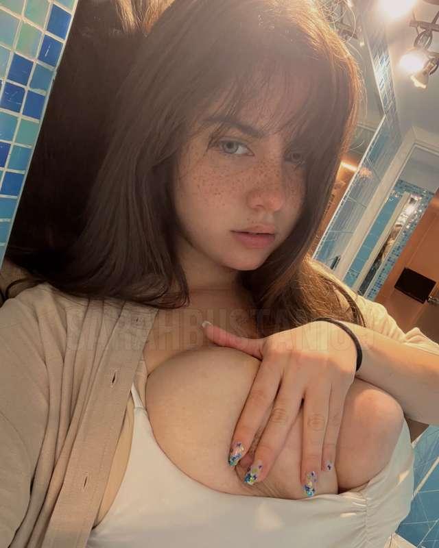 just a little 👅 before you go pls