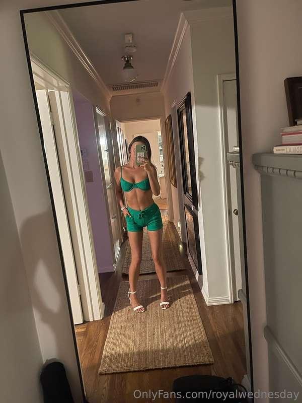Green is my color 😘