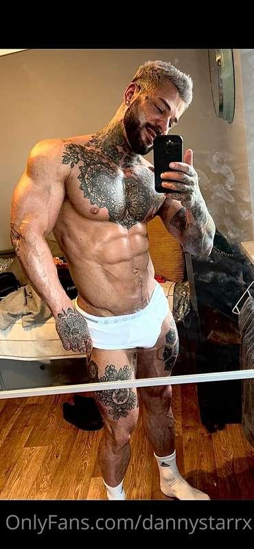 Who wants a lick 😜