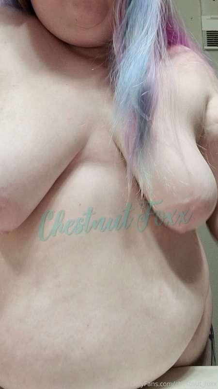 I love how my belly, fupa, and fat pussy hang over the bathr..