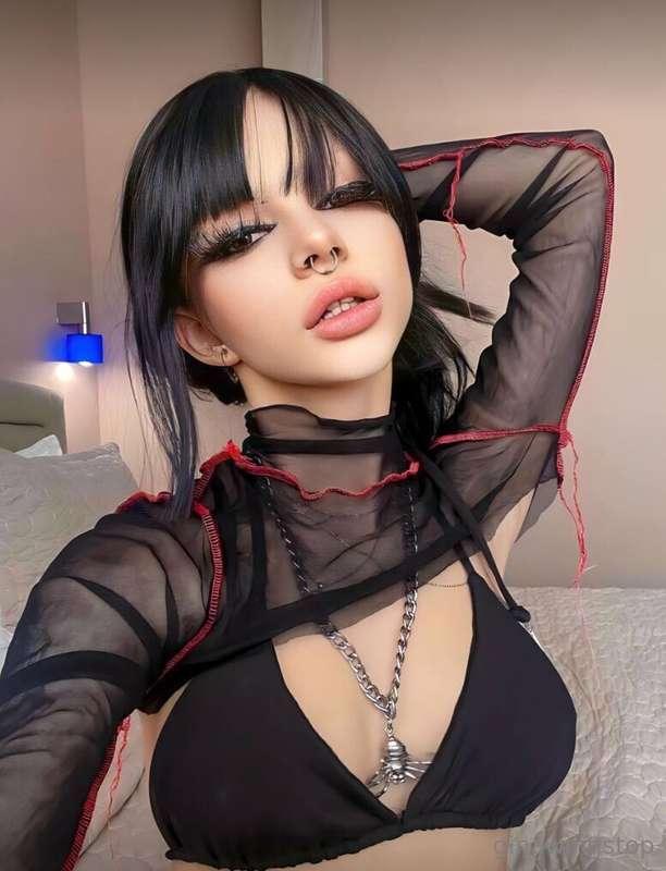 ## Subscribe @horrory for free today only 😍
## This girl @ho..