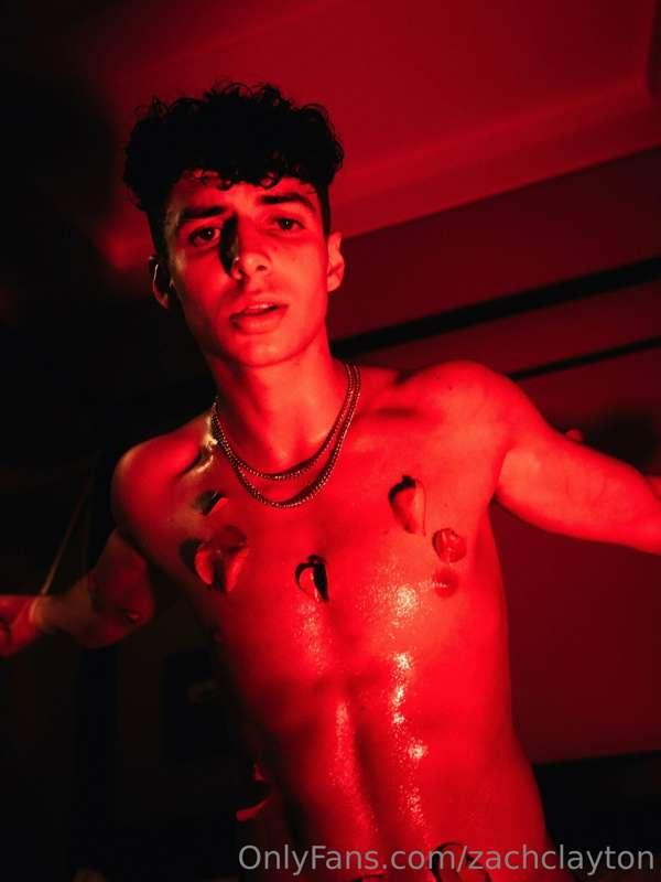 zachclayton image #0