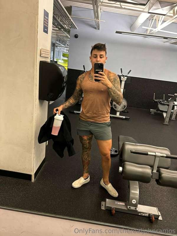 I want Freddy and I so jacked we can bench press each other