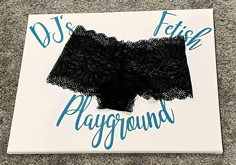 djsfetishplayground image #17