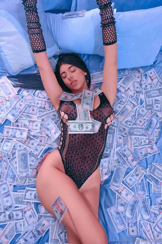 Revisa los mensajes bebito 😳🔥