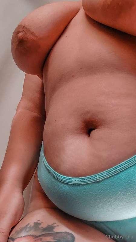 would u kiss my belly?