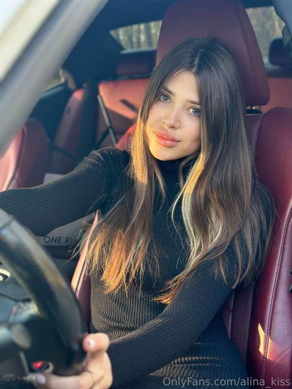 Who knew sitting in a car could be so enjoyable🚗💆‍♀️Feeling ..