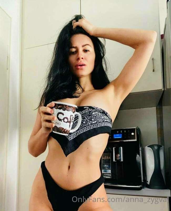 How about a cup of coffee ? ☀️☀️

Do you prefer coffee in th..