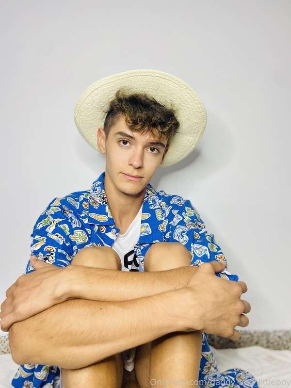 November production!
Clothing by @jeffreysibiza