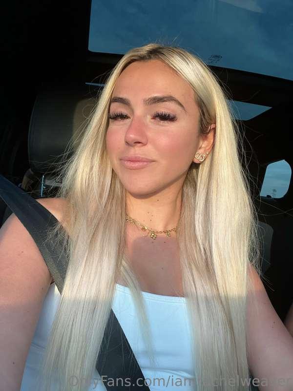 what does a perfect Sunday look like for you? 😘