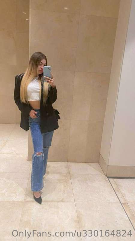 A very gentle outfit😇 But even it doesn't hide my real spunk..