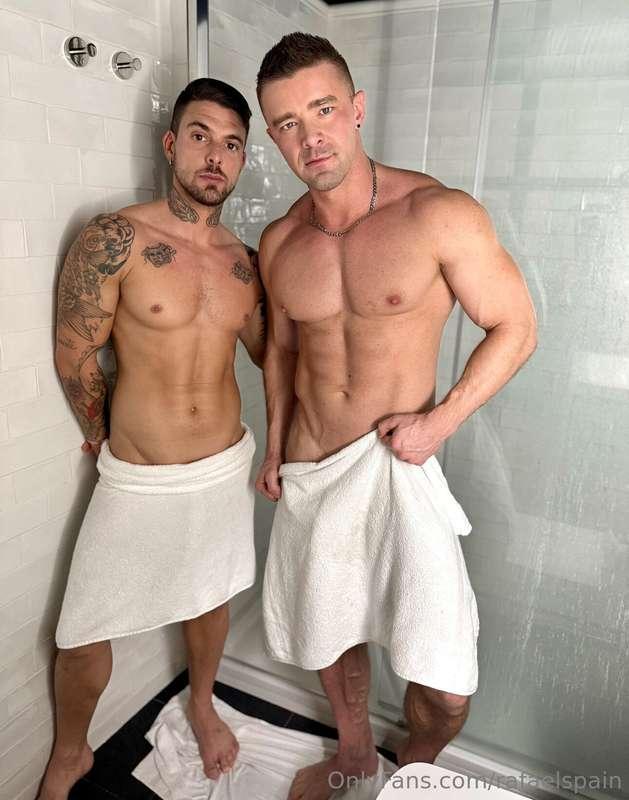 Y después de una buena ducha …😏💦 Queréis ver lo que pasó ? P..