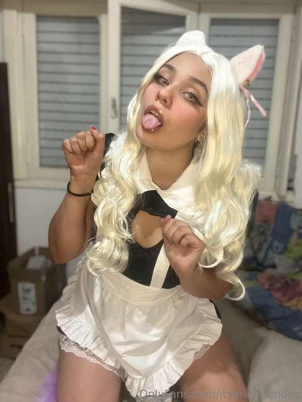 message me, kinda feeling bored rn