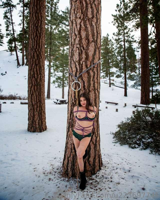 🎶Baby it’s cold outside🎶