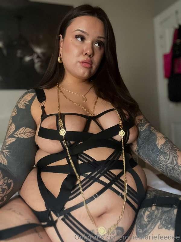 rosiemariefeedee image #1