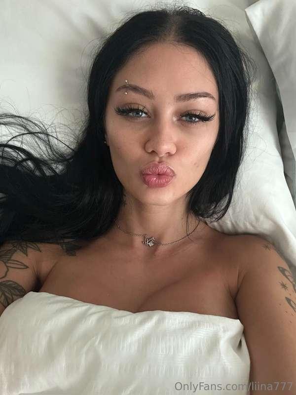 Just wanted to send some love and kisses to show how much I ..