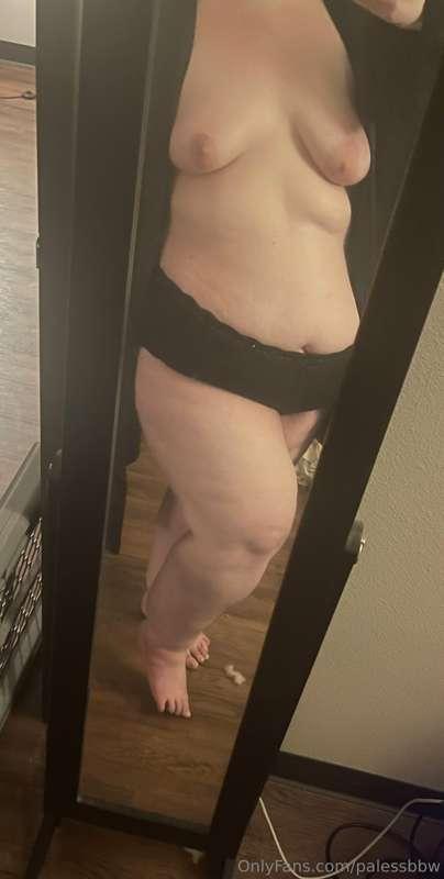 fresh out of the shower💗 excited to see me play with myself ..
