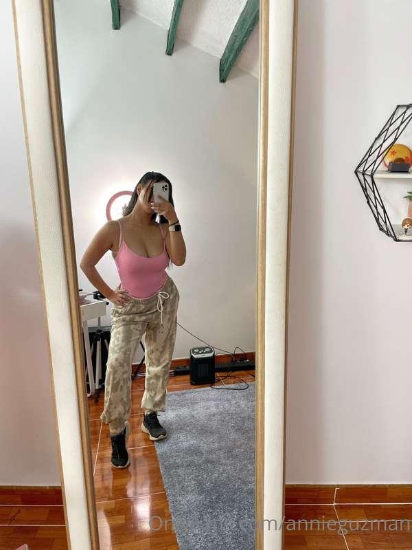 My DMs are where our true connection blossoms. 💬