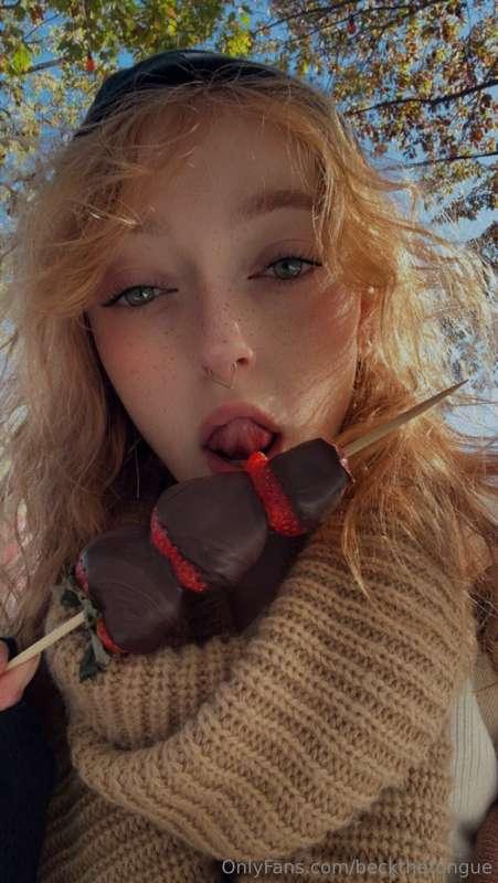 beckthetongue image #0