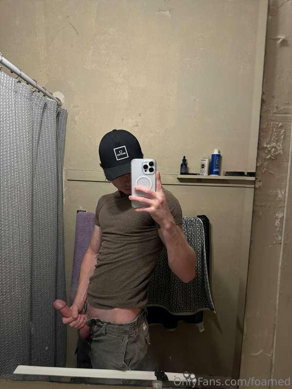 Videos in your DM’s now!💦🥵